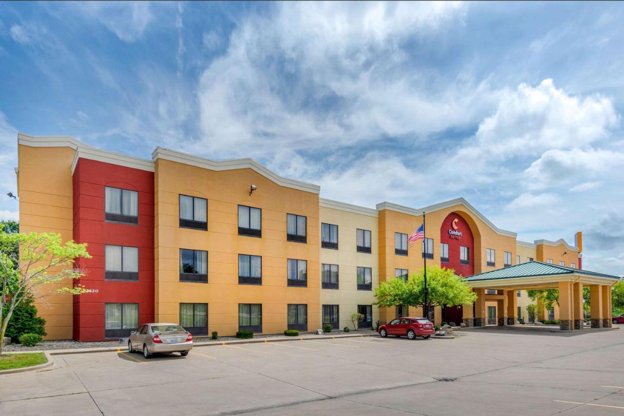 Comfort Suites Near Route 66 Springfield Exterior photo